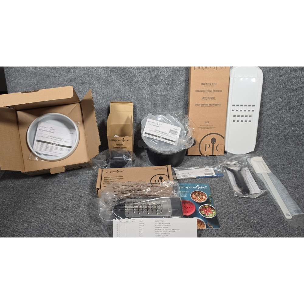 Pampered Chef Kitchen Tool Lot NIB Micro Cooker Pasta Cooker & Much More